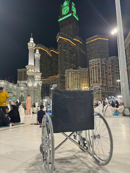 La mia sedia a rotelle a Makkah